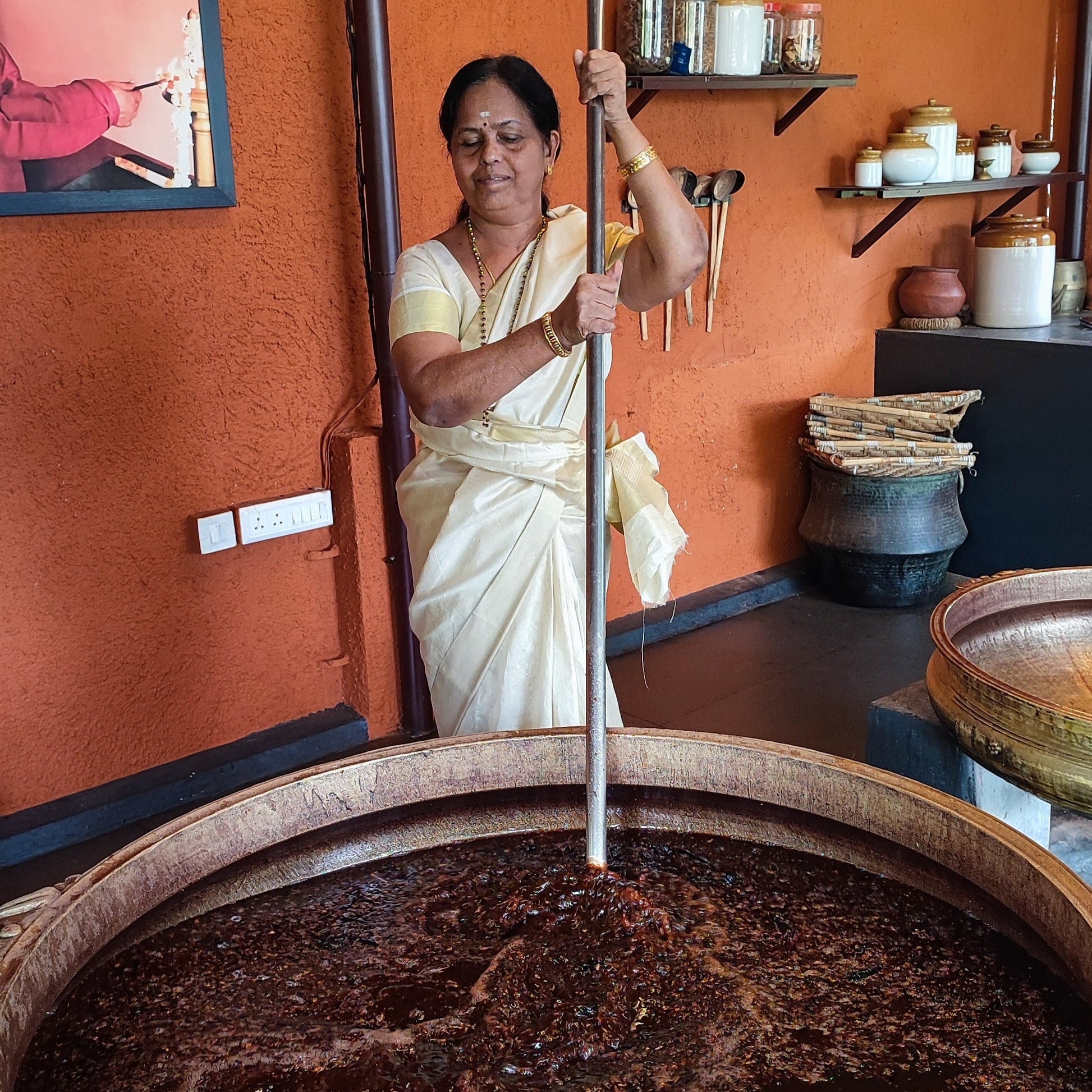 Nisha Varnyam Hair Oil Preparation